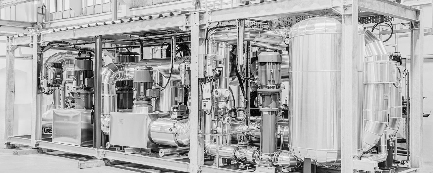 Modular process skid with pumps, piping and insulated vessels